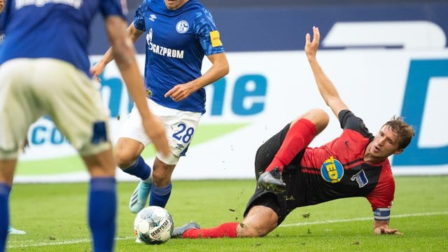 Hatte auf Schalke nicht seinen besten Tag: Herthas Niklas Stark.