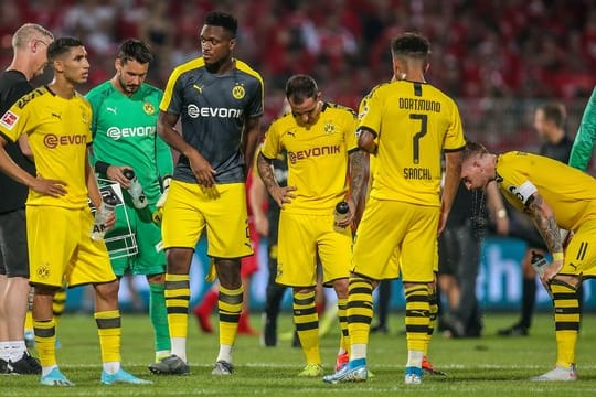 Frustriert: Die BVB-Profis nach der Pleite bei Aufsteiger Union Berlin.
