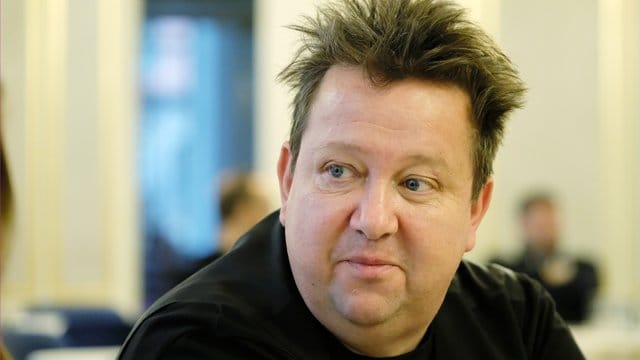 Sebastian Krumbiegel findet es unerträglich, dass der Slogan "Wir sind das Volk" heute missbraucht wird. Sebastian Krumbiegel findet es unerträglich, dass der Slogan "Wir sind das Volk" heute missbraucht wird.
