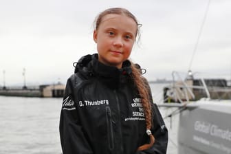 Greta Thunberg nach ihrer Ankunft in New York: Die 16-jährige Klimaaktivistin setzt sich gegen Anfeindungen zur Wehr.