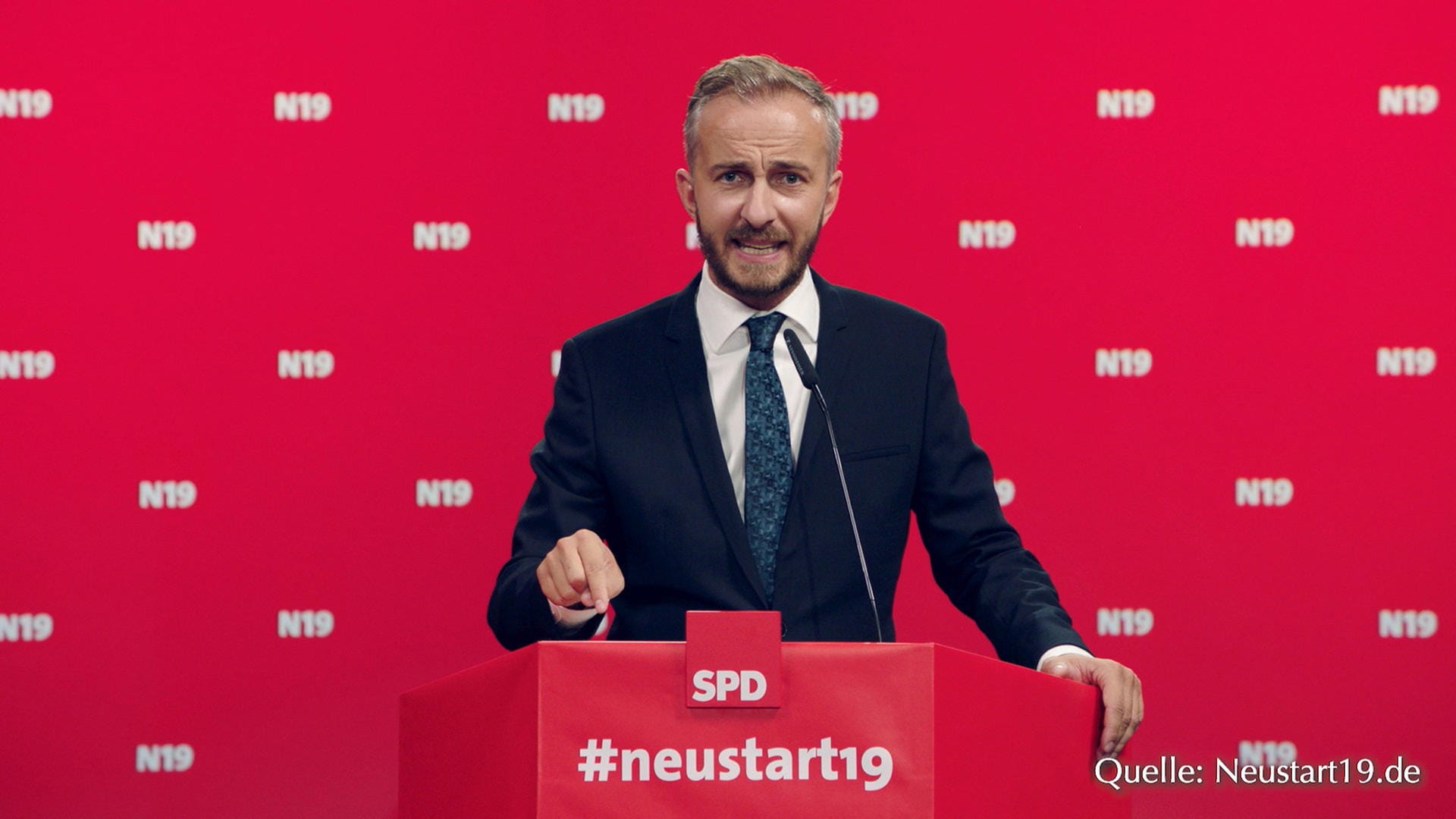 Jan Böhmermann hatte am Donnerstag im "Neo Magazin Royale" angekündigt, sich um den SPD-Vorsitz bewerben zu wollen. Damit wird es nun aber wohl nichts.