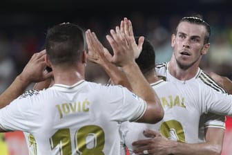 Reals Gareth Bale (r): Bale schoss beide Treffer und flog anschließend noch vom Platz.