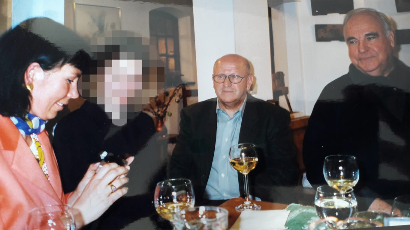 Beatrice Herbold, Eckhard Seeber und Helmut Kohl: Fahrer Seeber soll den Altkanzler zu den gemeinsamen Treffen mit Herbold gebracht haben.
