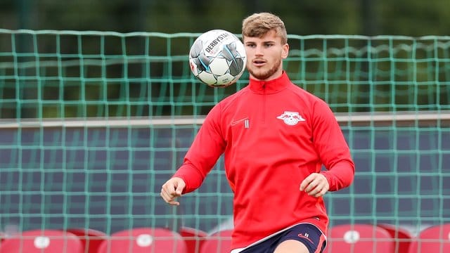 Gönnt sich gerne auch mal einen Burger: Nationalspieler Timo Werner. Gönnt sich gerne auch mal einen Burger: Nationalspieler Timo Werner.