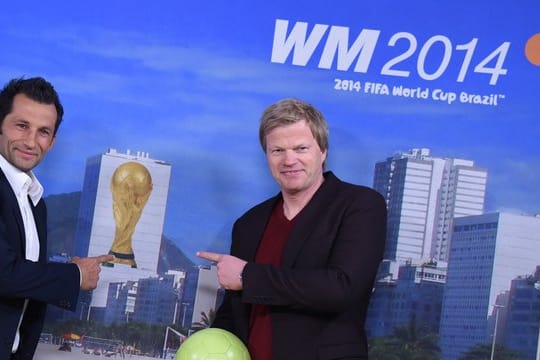 Früher im Trikot, bald in Anzug zusammen beim FC Bayern: Oliver Kahn (r) und Hasan Salihamidzic.