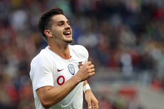 Trägt ab sofort das Eintracht-Trikot: André Silva.
