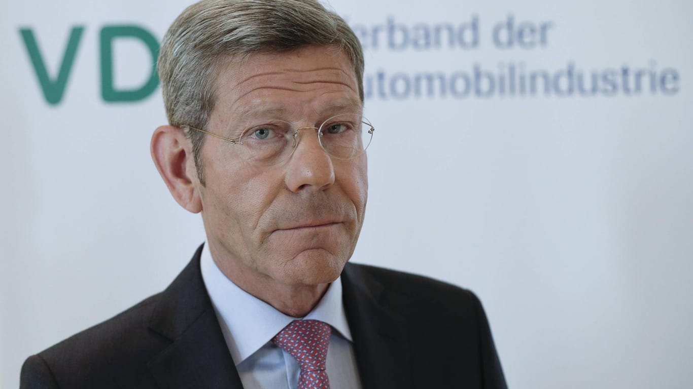 Bernhard Mattes: Der Präsident des Verbandes der Automobilindustrie will mit der Regierung zusammenarbeiten, um die E-Mobilität in Deutschland voranzubringen.