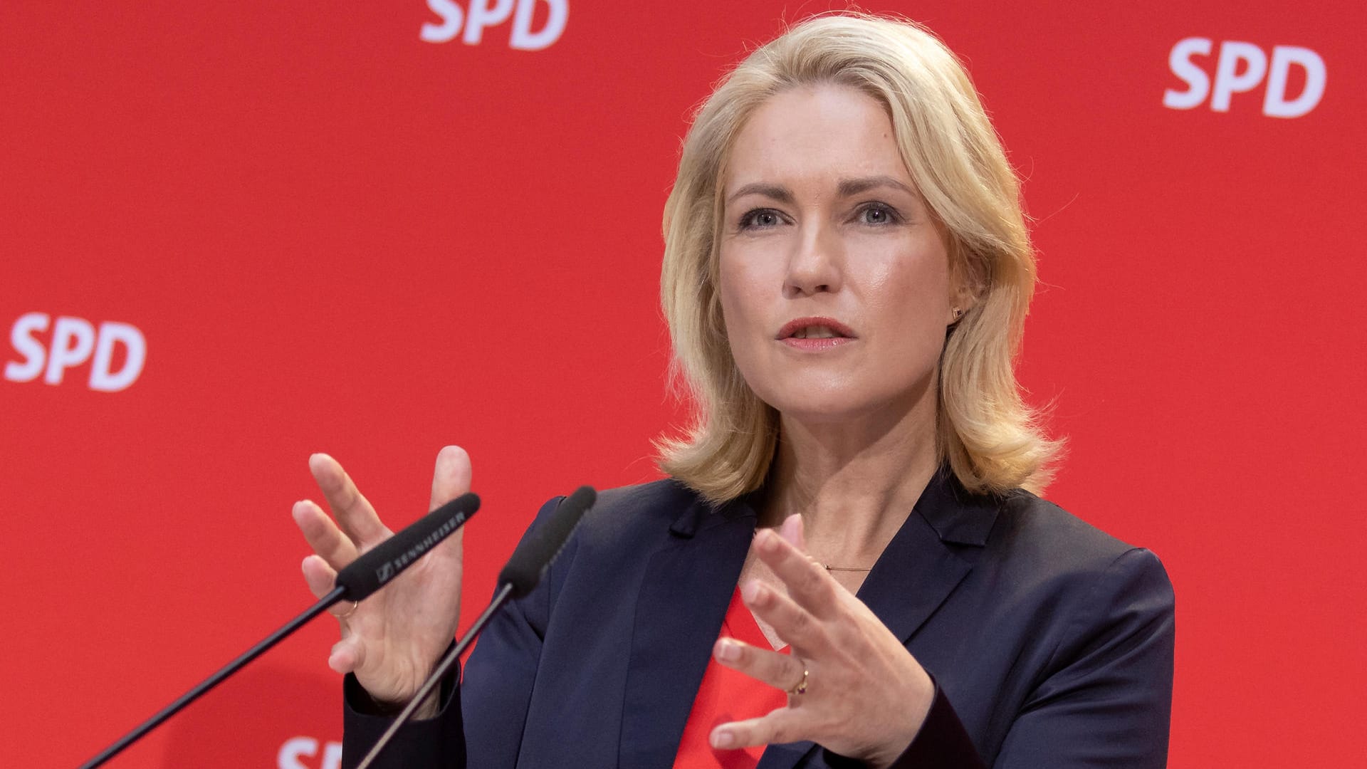 Manuela Schwesig ist Ministerpräsidentin von Mecklenburg-Vorpommern und eine der kommissarischen Parteivorsitzenden: Sie kandidiert nicht um das höchste Parteiamt.