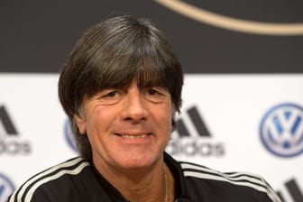 Hatte durch einen Sportunfall im Juni erstmals Spiele der Fußball Nationalmannschaft verpasst: Bundestrainer Joachim Löw.