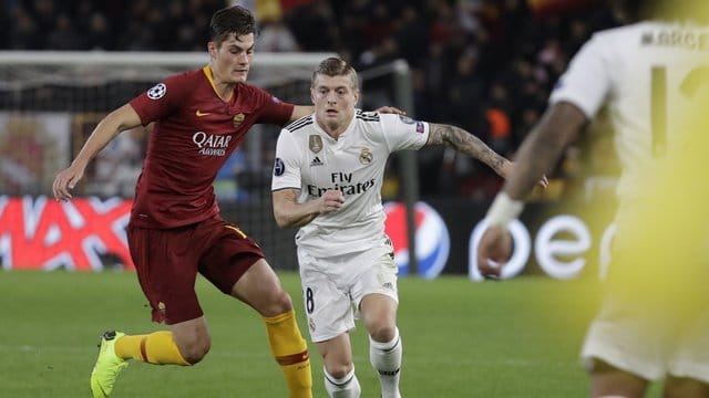 Wechselt zu RB Leipzig: Patrik Schick (l) im Duell mit Toni Kroos. Wechselt zu RB Leipzig: Patrik Schick (l) im Duell mit Toni Kroos.
