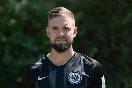 Wechselt von Eintracht Frankfurt zu Hannover 96 in die 2.
