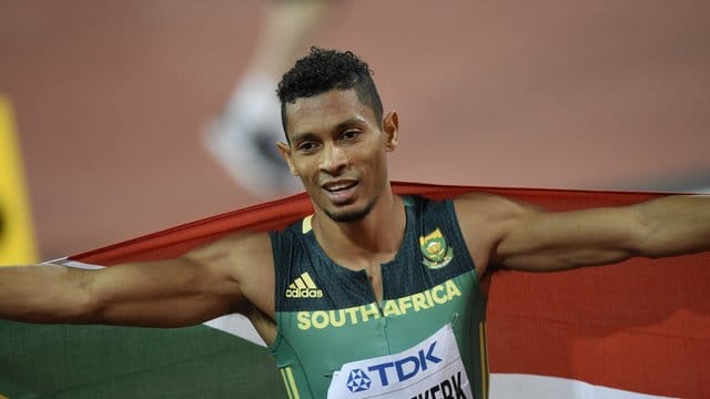 Wayde van Niekerk muss nach einem Kreuzbandriss auf die WM in Doha verzichten.