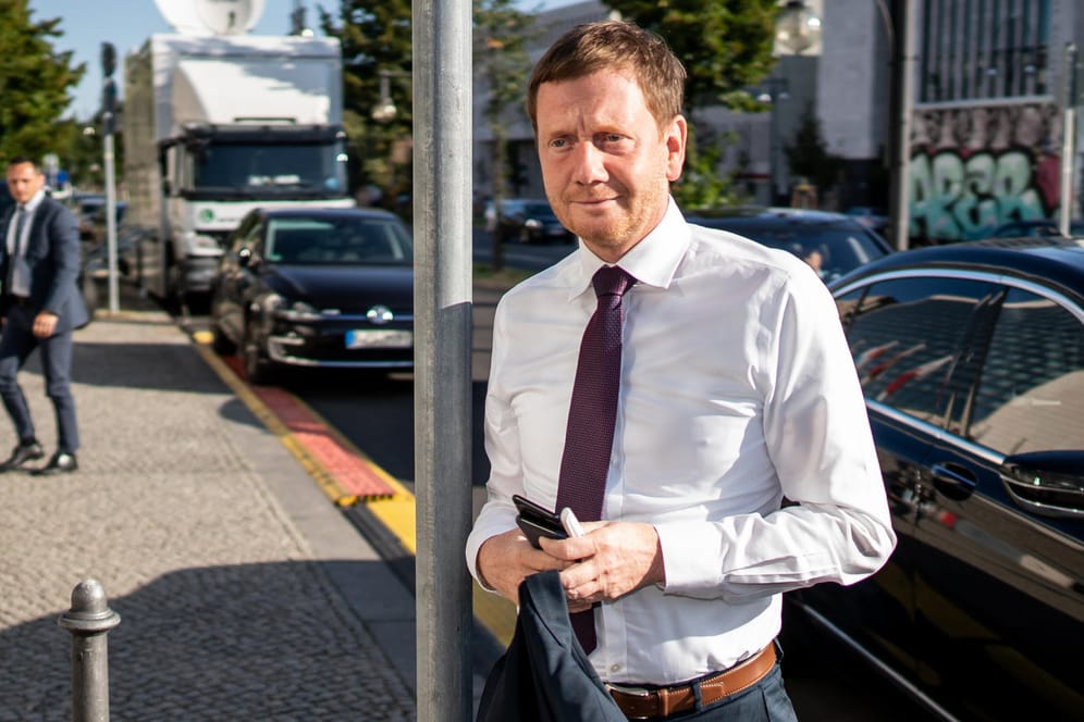 Michael Kretschmer: Der CDU-Politiker sondiert mit SPD und Grünen eine mögliche Koalition.