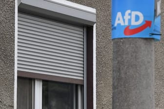 Wahlplakat der AfD im brandenburgischen Hirschfeld.