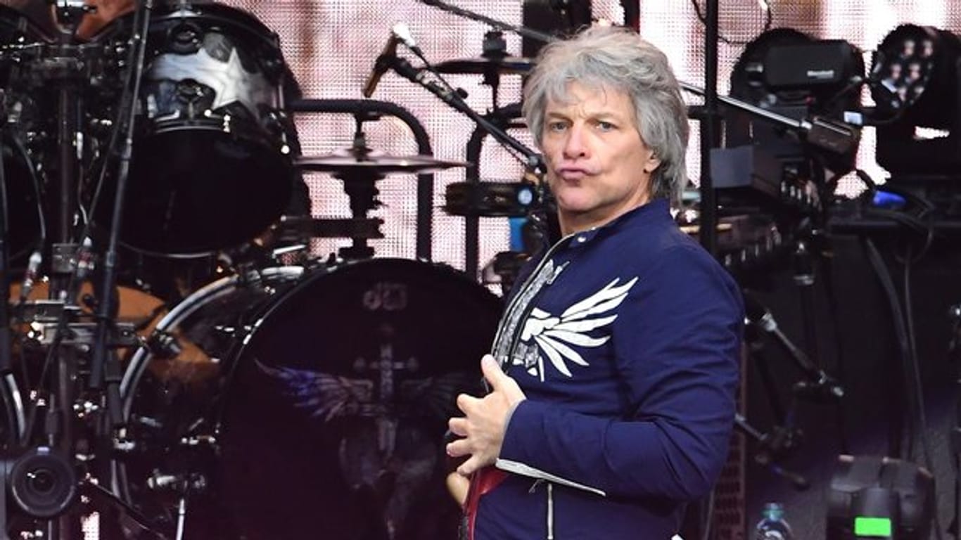 Jon Bon Jovi will im nächsten Jahr sein neues Album mit dem Titel "2020" herausbringen.