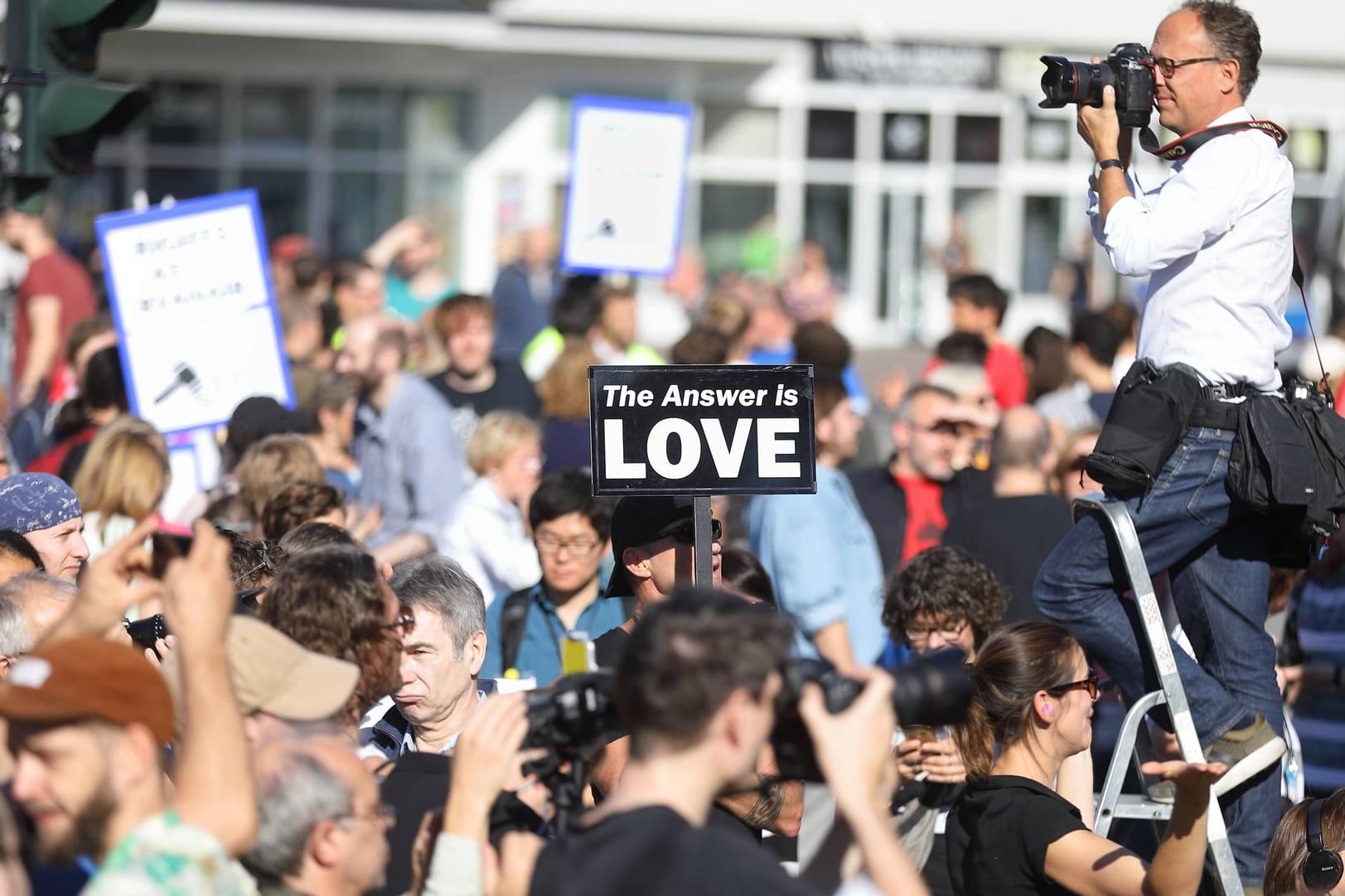 Demonstranten bei einer Kundgebung im Herbst 2018 in Berlin.