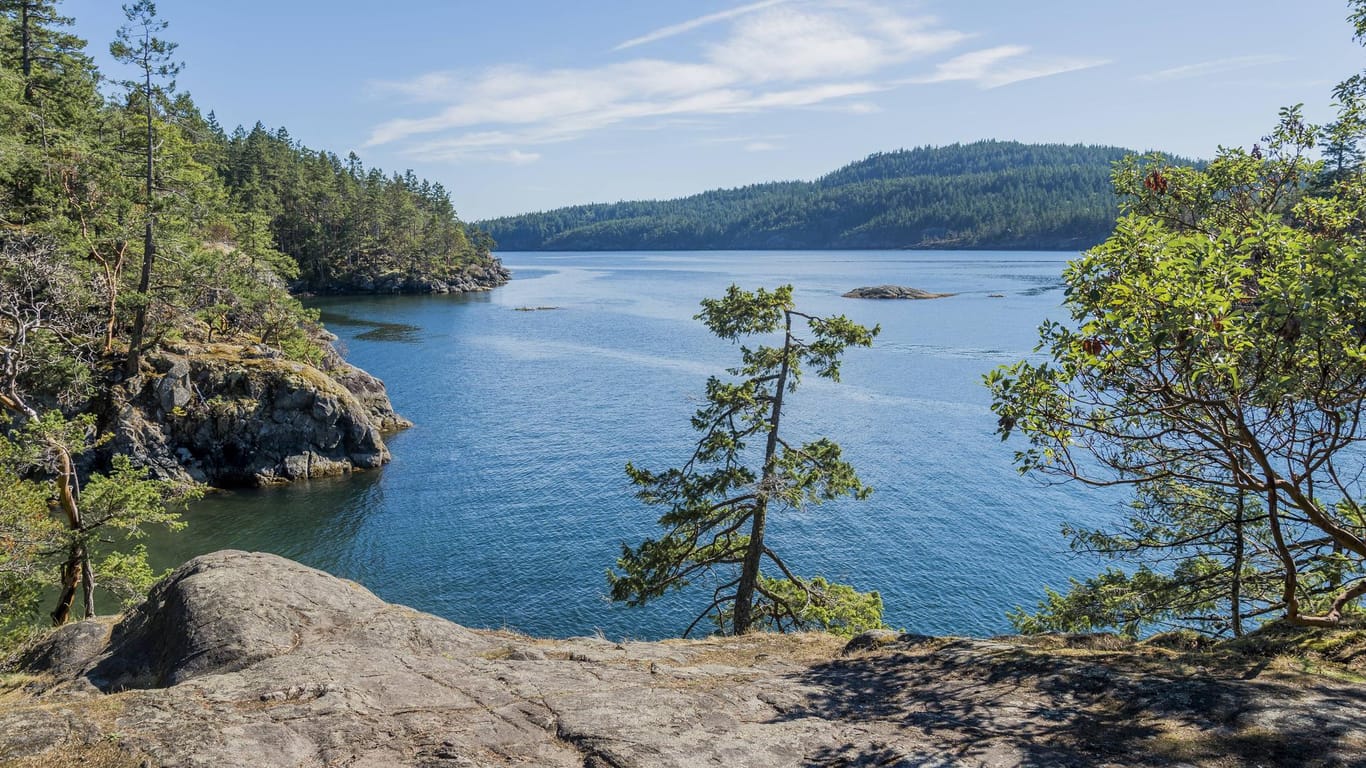 Blick von Smuggler Cove Marine Park: Wer Ruhe sucht, wird in der Sunshine Coast in Kanada fündig.