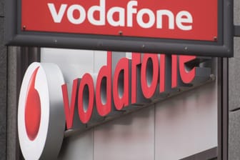 Das Logo von Vodafone: Nutzer melden derzeit Störungen mit dem mobilen Internet (Symbolbild).