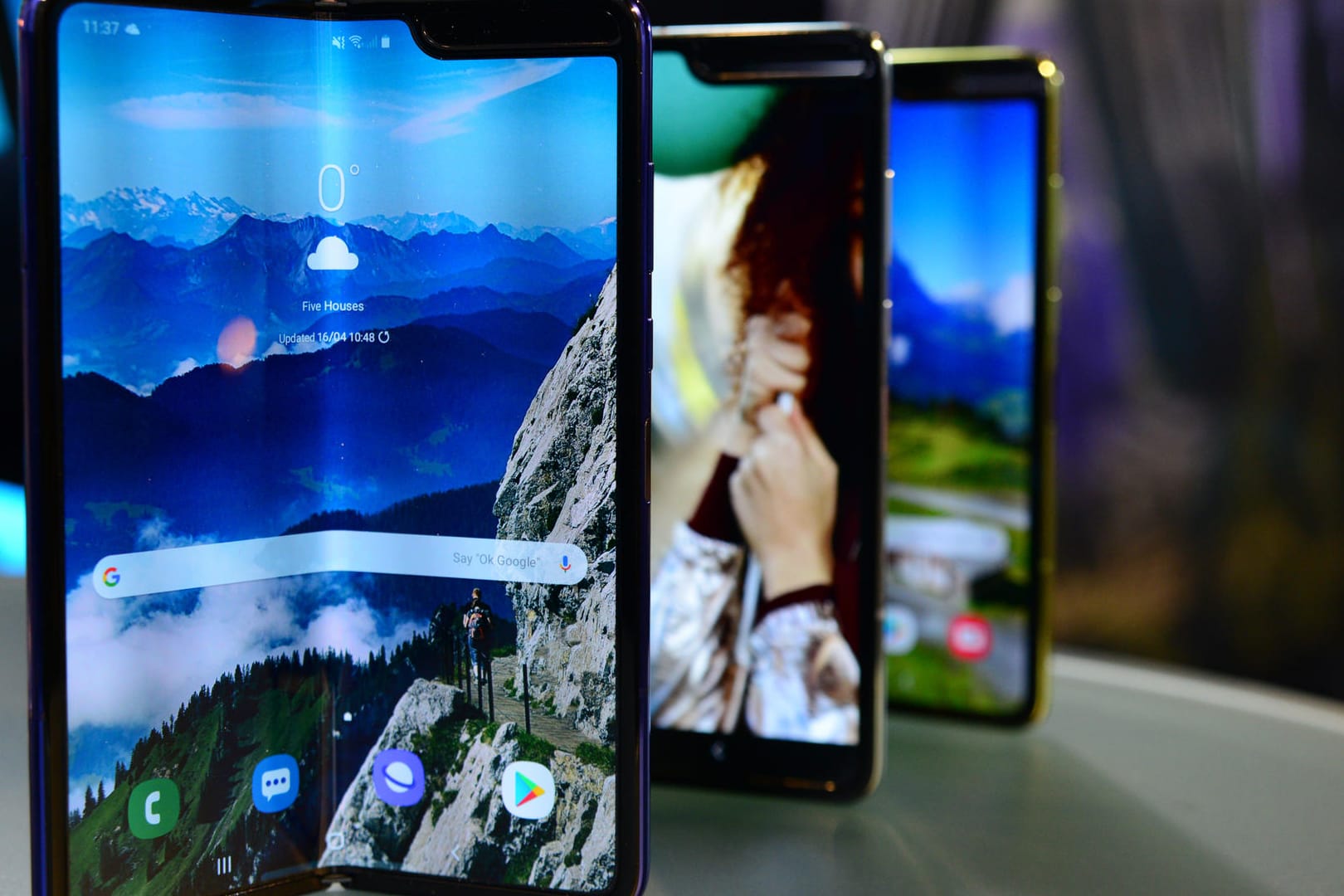 Samsung zeigt sein überarbeitetes Galaxy Fold auf der IFA: Angeblich ist ein weiteres Modell in Arbeit.