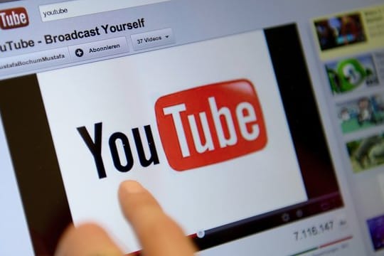 Youtube geht verstärkt gegen Hassreden und Hasskommentare auf der Videoplattform vor.