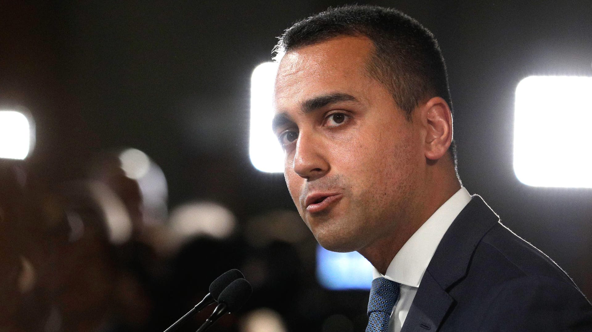 Fünf-Sterne-Chef Luigi Di Maio: Seine Parteimitglieder haben für eine Regierung mit den Sozialdemokraten gestimmt.