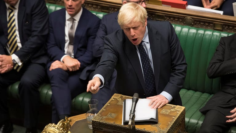 Premierminister Johnson im Parlament: Boris Johnson droht erneut mit einer Neuwahl.