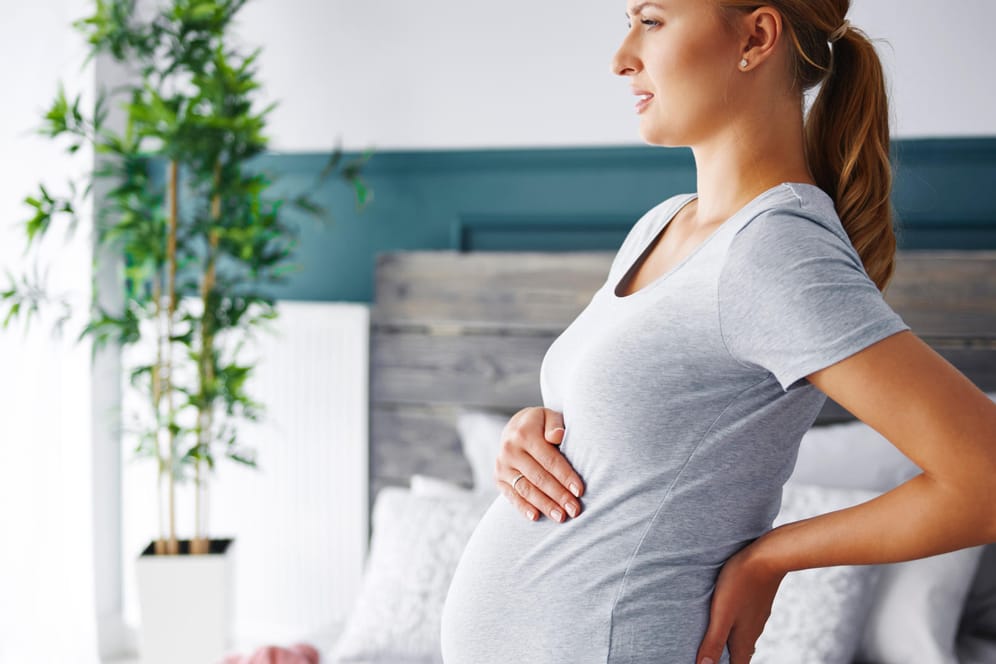 Beschwerden in der Schwangerschaft: Vergrößerte Hämorrhoiden sind ein häufiges Problem.