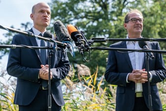 Ralph Brinkhaus und Alexander Dobrindt: Pressestatement vor Beginn der zweitägigen Klausursitzung der Unionsbundestagsfraktion.