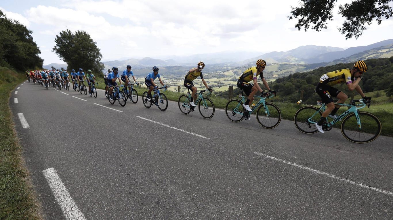 Das Fahrerfeld der Vuelta auf der elften Etappe am Mittwoch.