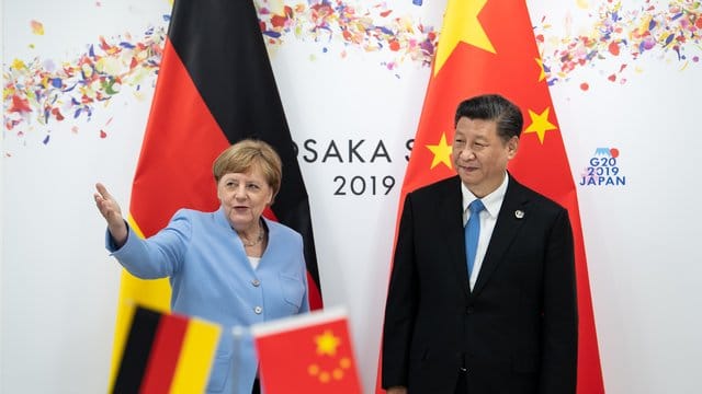 Treffen beim G20-Gipfel in Osaka im Juni: Bundeskanzlerin Angela Merkel und der chinesische Präsident Xi Jinping.