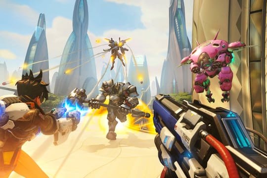Buntes Geballer: "Overwatch" gibt es ab Mitte Oktober auch für Nintendo Switch.