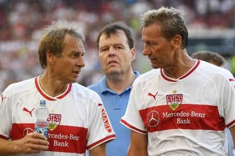 VfB-Idole unter sich: Jürgen Klinsmann (l) und Guido Buchwald.