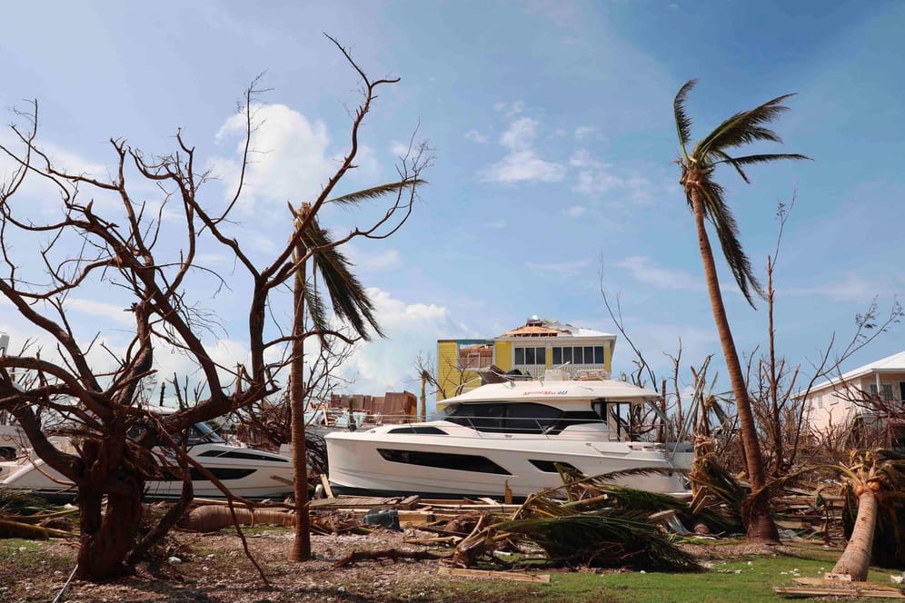 Abgeknickte Bäume und an Land gespülte Boote: "Dorian" gehörte zu den Hurrikans der gefährlichsten Kategorie fünf.