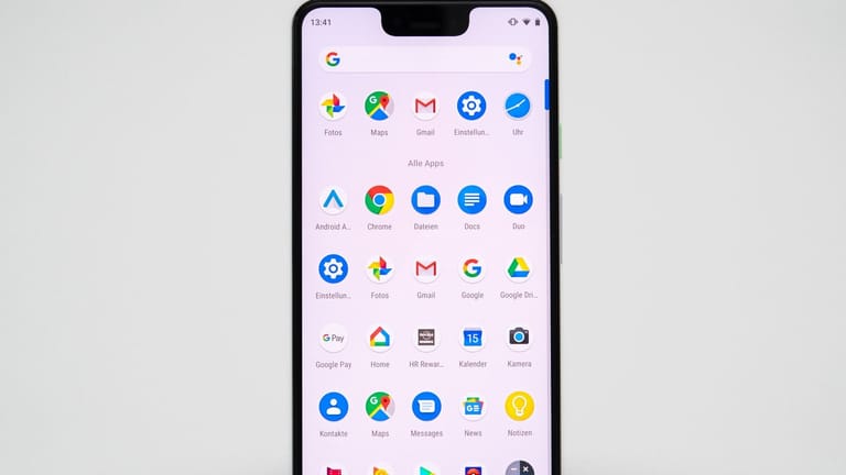 Das Herstellerbild zeigt das Google Pixel 3 mit Android 9: Seit dem 3. September ist Android 10 für Pixel-Geräte verfügbar.