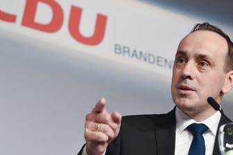 Ingo Senftleben spricht im Mai auf dem Landesparteitag der Brandenburger CDU.