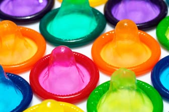 Bunte Kondome: Billy Boy und Fromms melden mögliche Beschädigungen an Produkten.