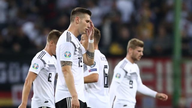 Die deutschen Nationalspieler um Niklas Süle (M. Die deutschen Nationalspieler um Niklas Süle (M.