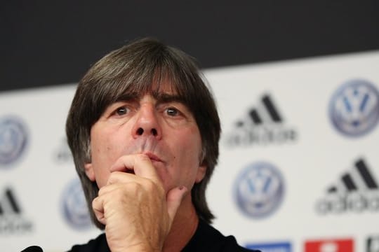 Nachdenklich: Joachim Löw nach der Heimniederlage gegen die Niederlande.