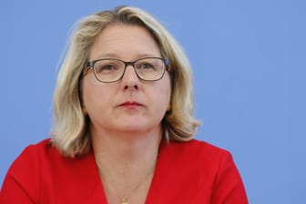 Bundesumweltministerin Svenja Schulze (SPD): Groko muss sich auf Klimapaket einigen – oder aufhören.