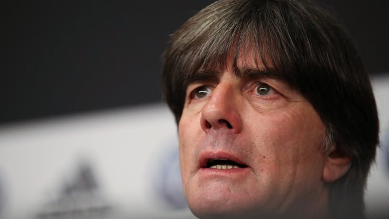 Bundestrainer Joachim Löw fliegt mit dem Nationalteam nach Nordirland.