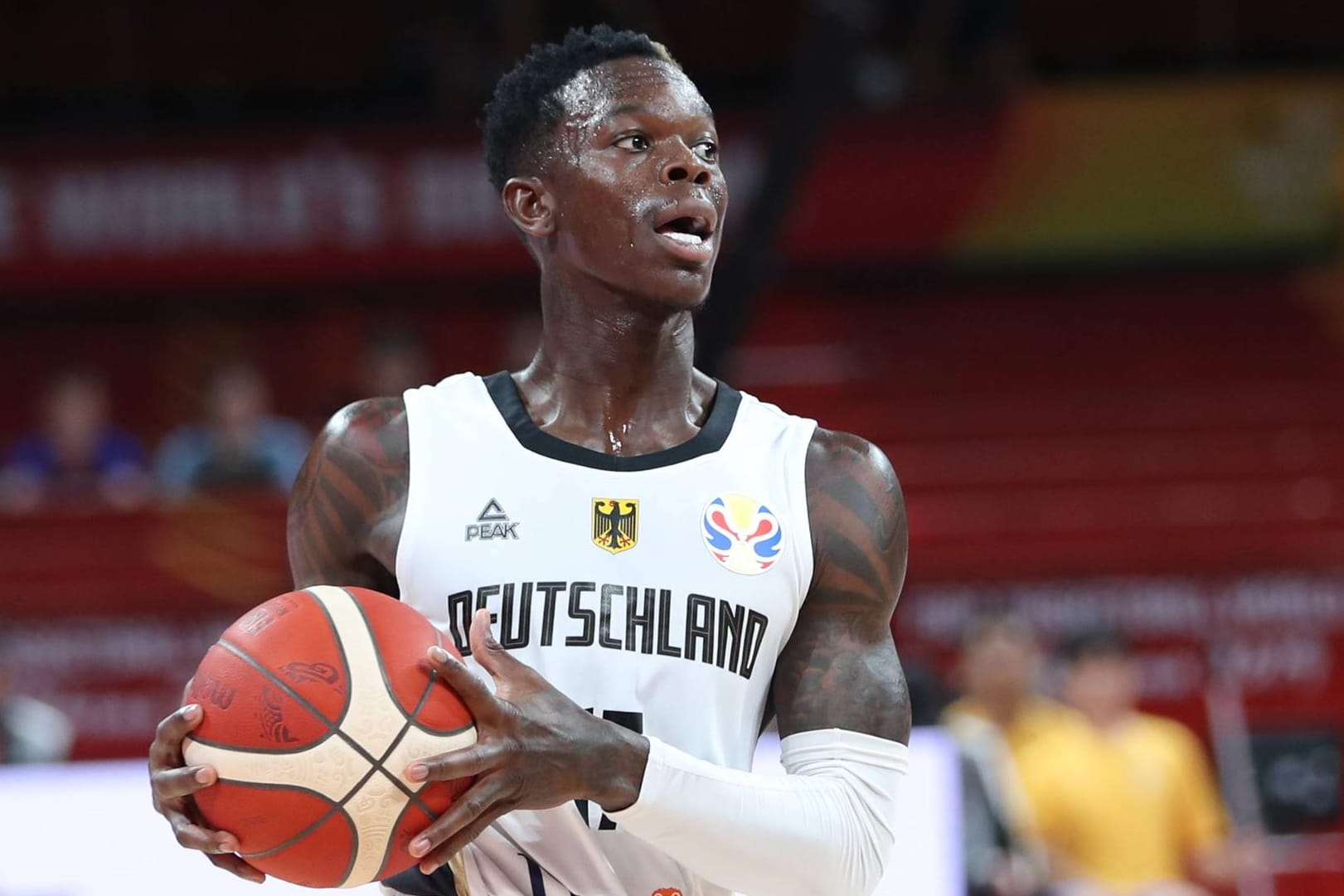 Spielt aktuell für Oklahoma City Thunder in den USA: Basketballer Dennis Schröder.