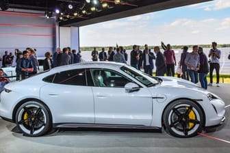 Weltpremiere des Porsche Taycan: Der Sportwagen wird in Stuttgart-Zuffenhausen produziert.