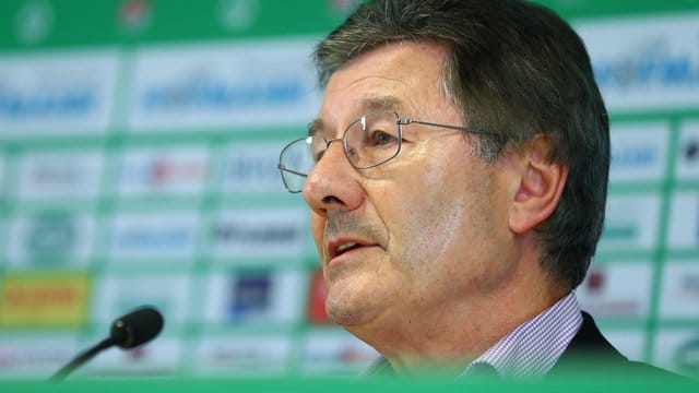 Der langjährige DFB-Vize verbindet mit dem künftigen DFB-Präsidenten Keller die Hoffnung auf einen Kulturwandel im Verband. Der langjährige DFB-Vize verbindet mit dem künftigen DFB-Präsidenten Keller die Hoffnung auf einen Kulturwandel im Verband.