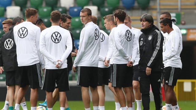 Bundestrainer Joachim Löw (2. Bundestrainer Joachim Löw (2.