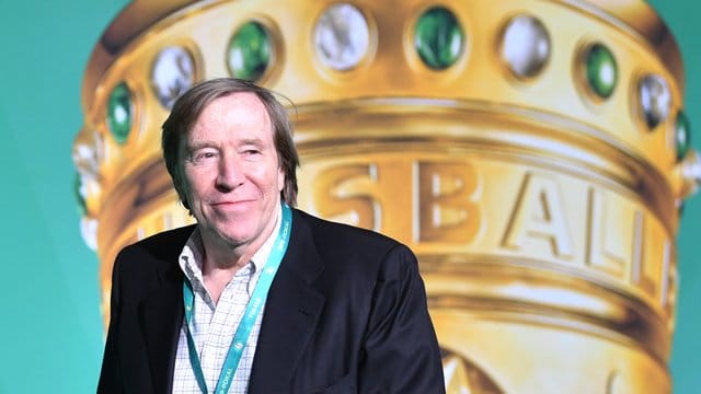 Günter Netzer kann mittlerweile auch mal ohne Fußball.
