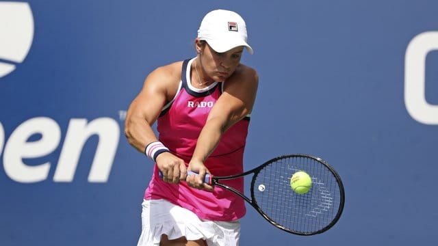 Die Australierin Ashleigh Barty ist als erste Spielerin für die WTA Finals qualifiziert.