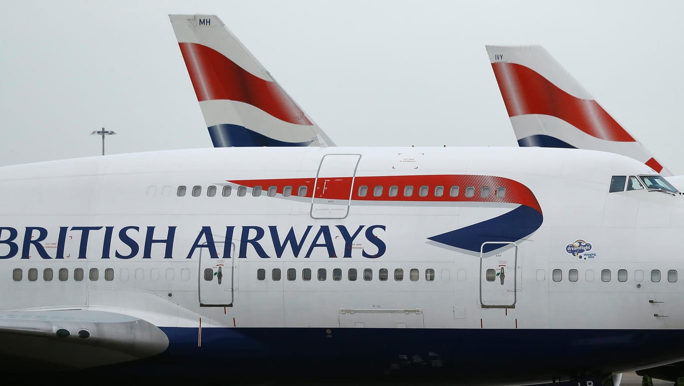 Flugzeuge der British Airways stehen an einem Flughafen: Piloten der Fluggesellschaft streiken für eine bessere Bezahlung.