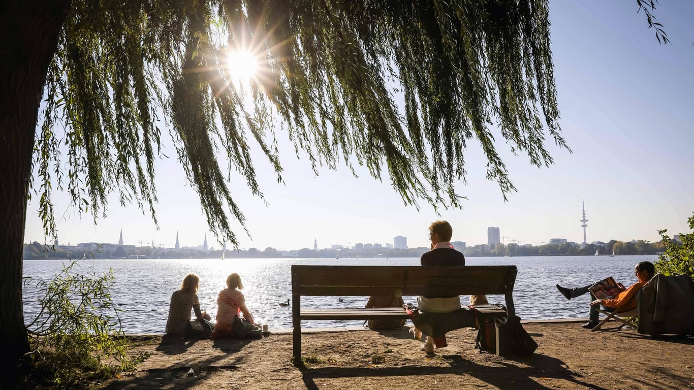 Sonne in Düsseldorf: Noch müssen wir uns nicht vom Sommer verabschieden.