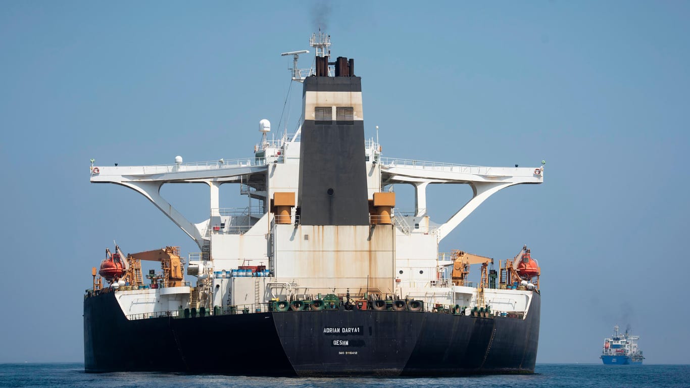 2,1 Millionen Barrel Öl geladen: Supertanker Adrian Darya-1.