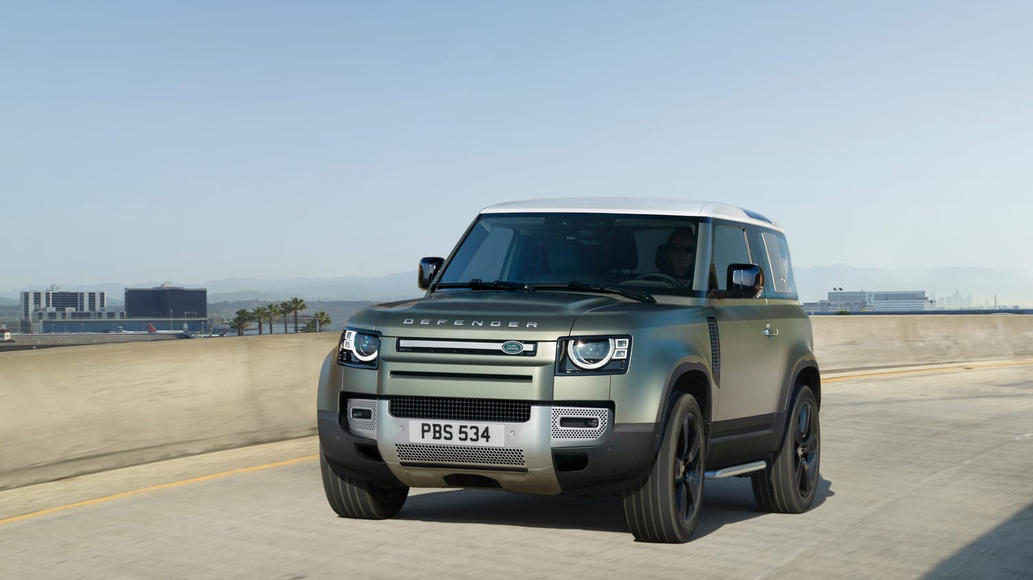 Land Rover Defender: Vor rund 70 Jahren kam der Offroader auf den Markt. Jetzt wurde sein Nachfolger enthüllt.